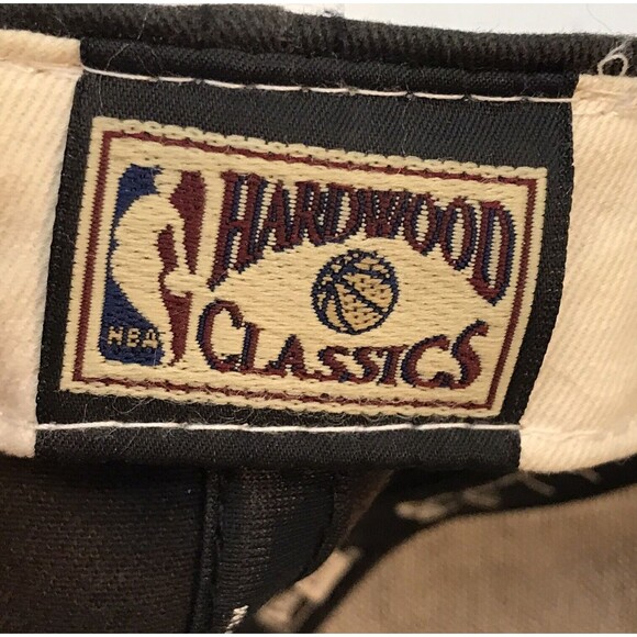 Miami Heat NBA Ball Cap 9Fifty Hardwood Classics 3D Logo  Black Red SnapBack Hat - Picture 11 of 13